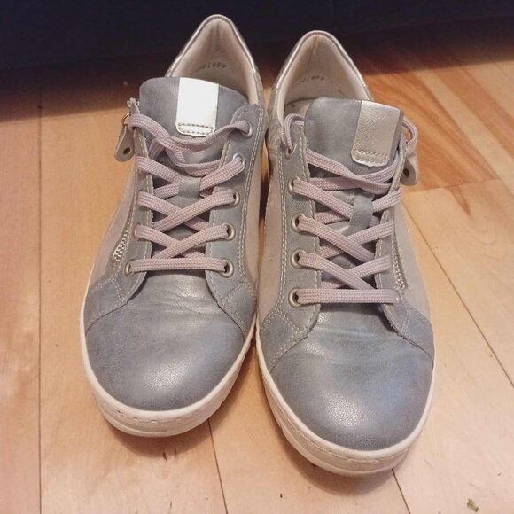 Remonte Grey & Silver Leather Fashion Sneakers | Side Zip | Size 39 - Picture 4 of 13